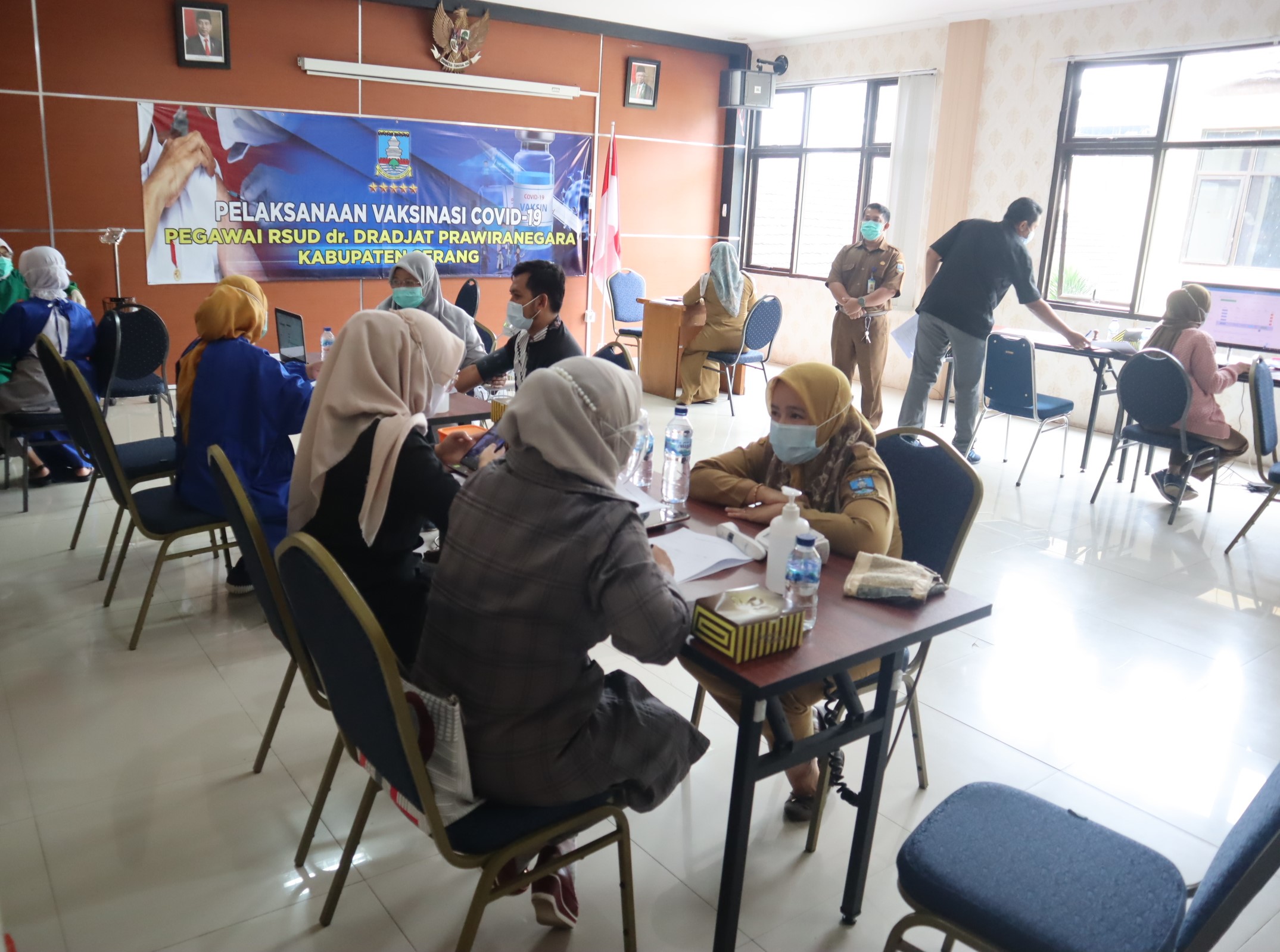 Pelaksanaan Vaksinasi Covid-19 Pegawai RSUD dr. Dradjat Prawiranegara Kabupaten Serang